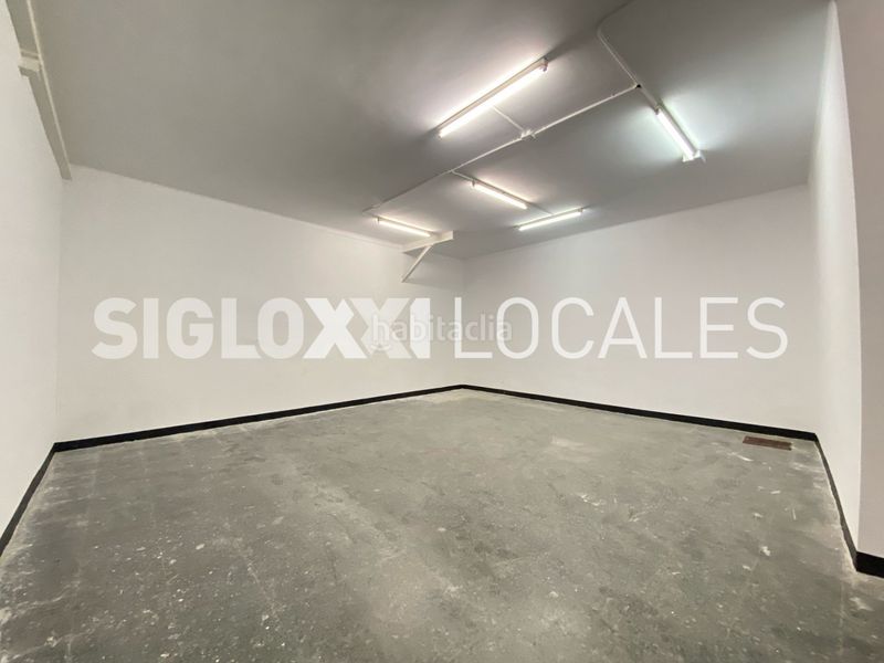 Foto dae41bd7-4026-4be8-894f-d3c53b767550. Local comercial a Sant Antoni Barcelona