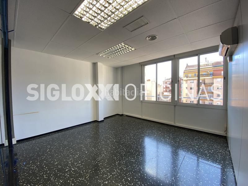 Foto cae4d597-08dc-421b-b98b-e11cb3cc71c3. Location bureau avec chauffage dans Barri de les Corts Barcelona