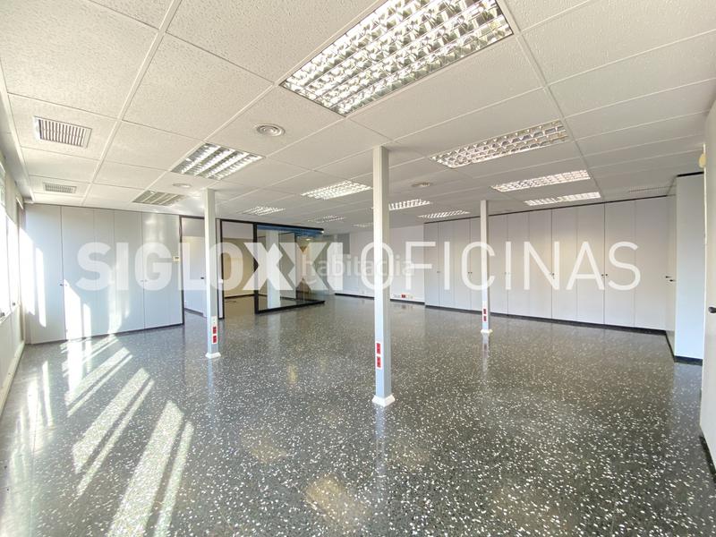 Foto 8f5807a8-a32d-43f6-9deb-210029a03f07. Miete büro mit heizung in Barri de les Corts Barcelona