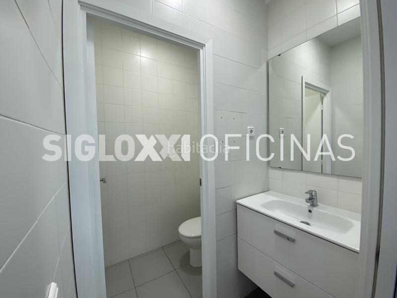 Foto f0c5dce2-9fba-4ea8-b6db-cf19700e19a6. Miete büro mit heizung in Barri de les Corts Barcelona