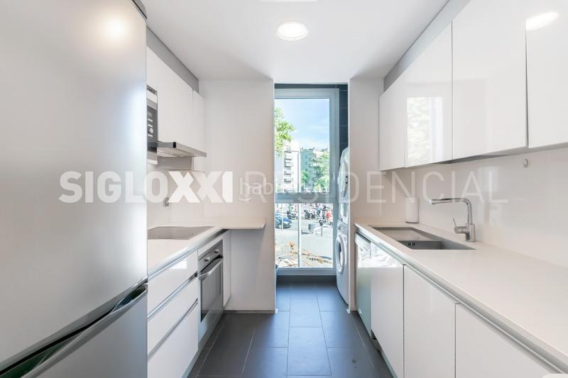 Foto df64e1ef-a2a0-441a-953f-7f3d3fce8902. Location appartement avec chauffage parking dans St. Pere - Sta. Caterina - El Born Barcelona