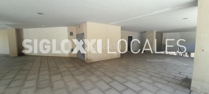 Foto e060559c-3991-48ab-be53-e7c08def57e6. Local comercial en Carmel Barcelona