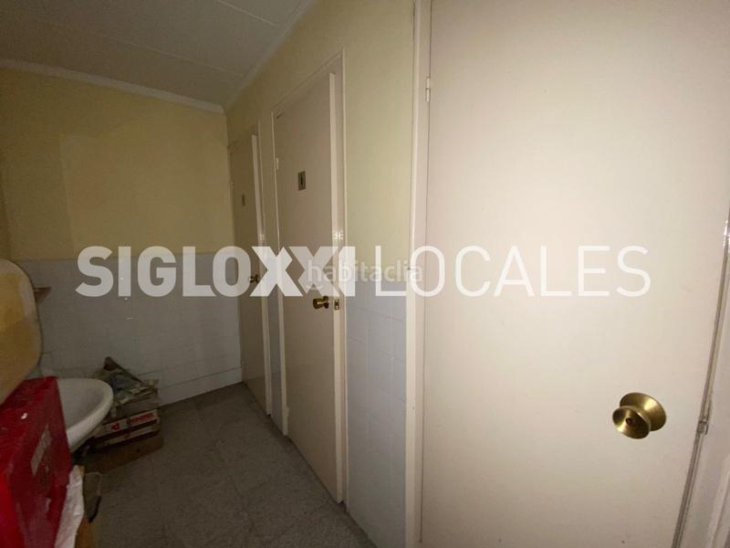 Foto 432d1a8c-bd2b-462b-b460-636dd6e51972. Local comercial en La Sagrera Barcelona