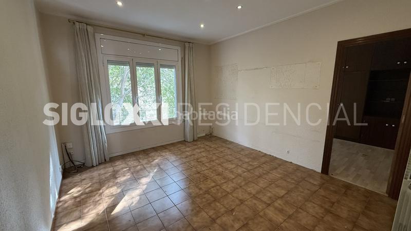 Foto 1317bc2e-9ff1-42ea-b0d0-895ac594f923. Piso en Hostafrancs Barcelona