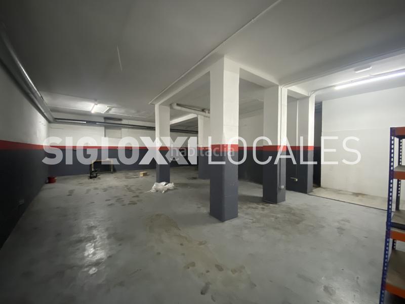 Foto 05fe3be0-b91a-4092-8d4b-f7a949032020. Pas-de-porte local commercial dans Sants Barcelona