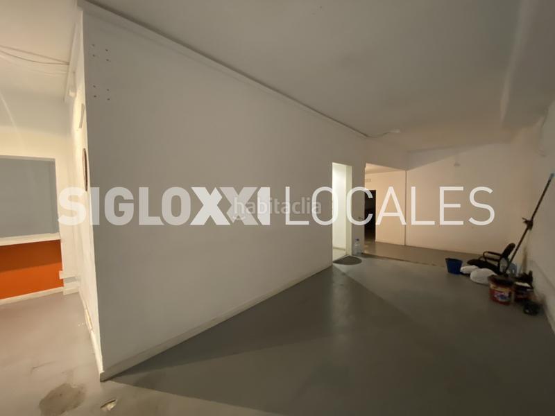Foto 4d18a5d6-8488-4c74-a686-eea19f65a0ac. Pas-de-porte local commercial dans Sants Barcelona