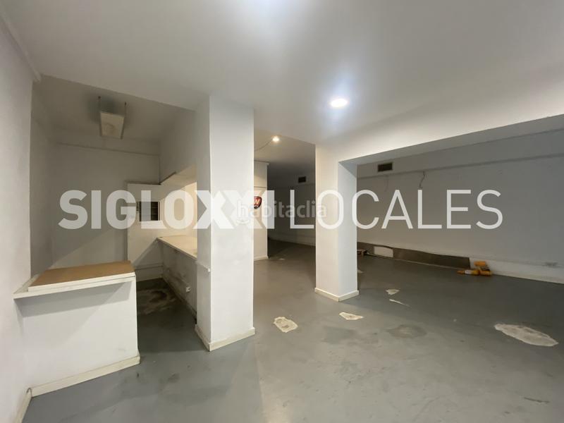 Foto b201ad21-cd07-4121-9165-c7f07aab8e7b. Pas-de-porte local commercial dans Sants Barcelona