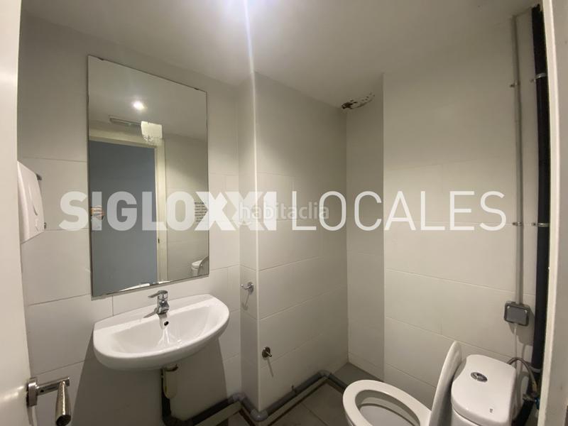 Foto 5217f7d7-3e23-4db3-997c-fd8faf08cad6. Trapasso locale commerciale in Sants Barcelona