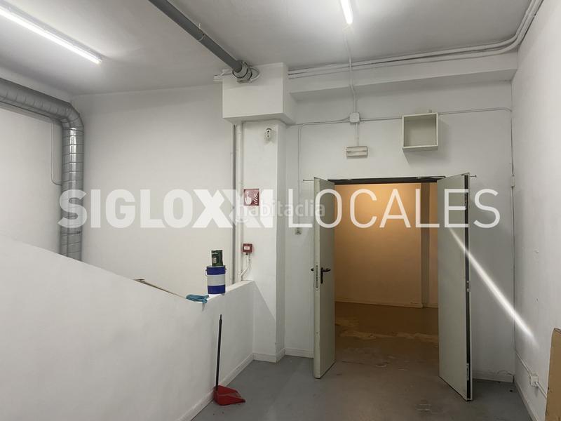 Foto 5660e588-5d00-4336-8b40-3276f3dbf67e. Trapasso locale commerciale in Sants Barcelona