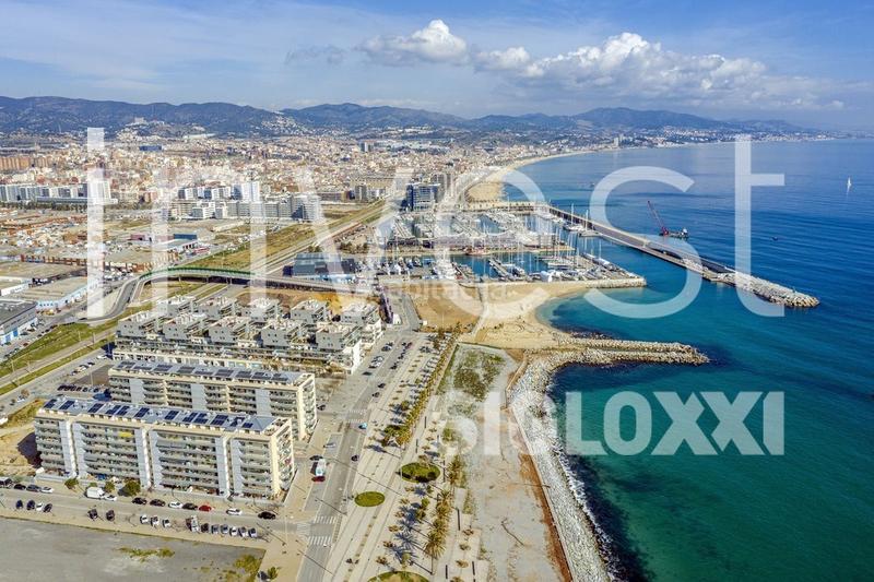 Foto 7173f4db-44e9-4995-99ca-d49fa86c8acd. Local commercial dans Sistrells Badalona