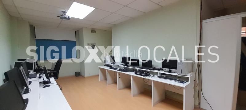 Foto acb8d98c-8149-46c7-9c77-752242cc3023. Business premise in Casagemes Badalona