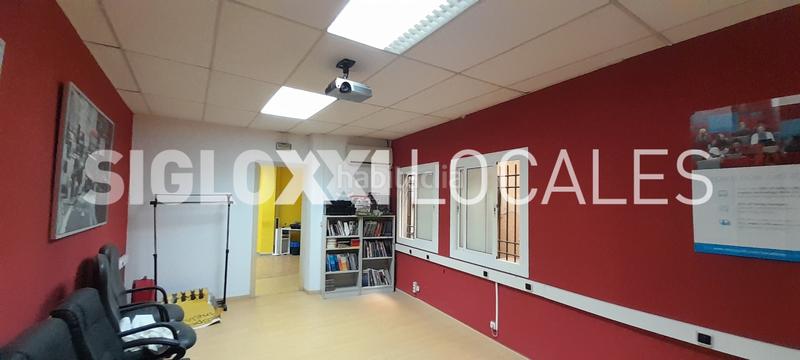 Foto 1afb99c0-4218-42b3-808e-f4b8a81b71da. Local comercial en Casagemes Badalona