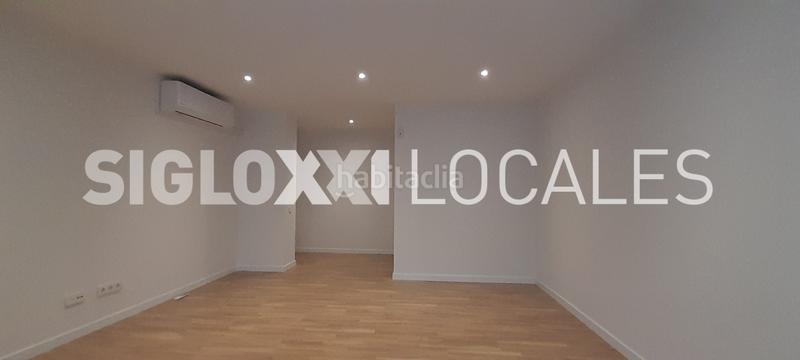 Foto c86b4ce4-ef45-4ea8-99d7-47093dd2dc50. Rent business premise in Baix Guinardó Barcelona