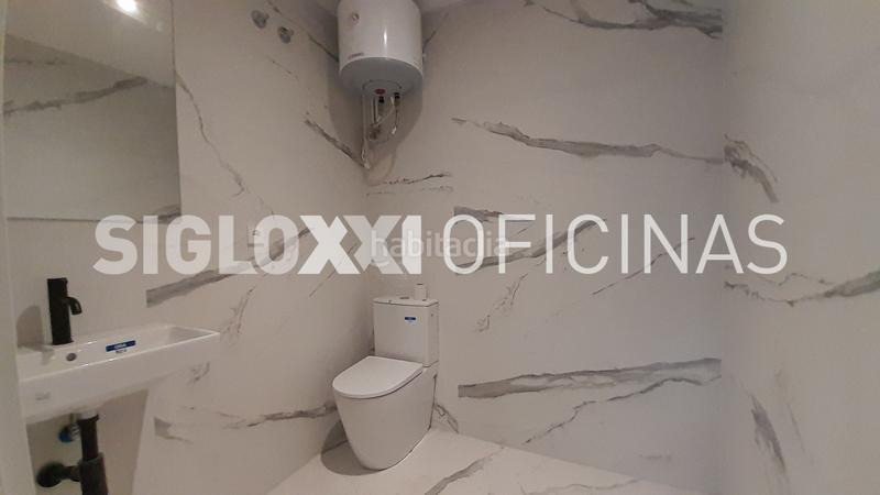 Foto c9167ee2-1b94-4d3d-8fc9-74c2a0521e03. Rent business premise in Baix Guinardó Barcelona