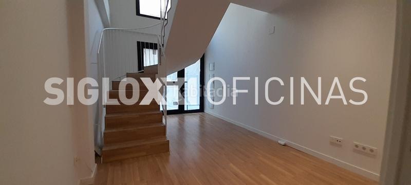 Foto ec784304-3066-4e07-b95d-1fe880c1a9aa. Rent business premise in Baix Guinardó Barcelona