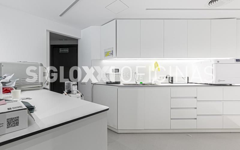 Foto 94aac53e-63f8-4fa2-ab9e-150aa8120920. Office space with heating in Putget - Farró Barcelona