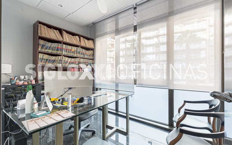 Foto d5fe203d-6041-4774-b3b7-4c80b1d60f76. Office space with heating in Putget - Farró Barcelona