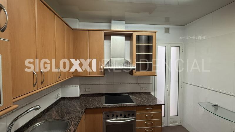 Foto 44a3e1de-9ba7-4538-8036-ba334784d12a. Piso en Hostafrancs Barcelona