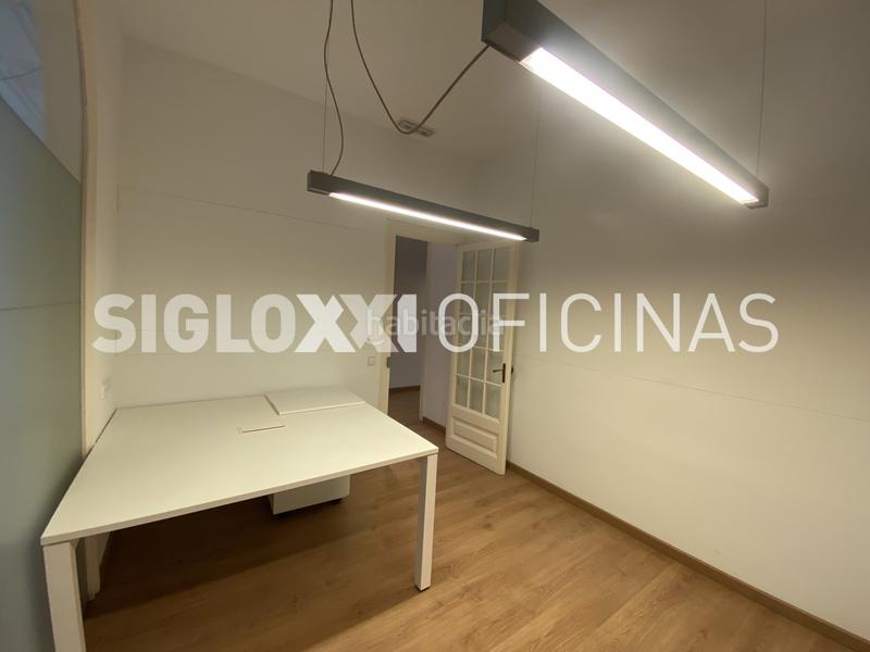 Foto d025f019-c32b-4bd8-af99-327aee14413c. Lloguer oficina amb calefacció a Dreta de l´Eixample Barcelona