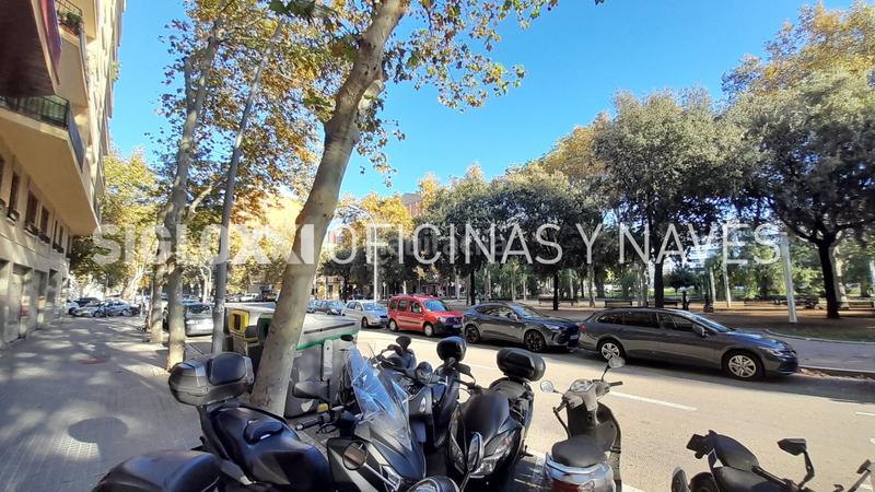 Foto 2d941782-48f4-4f23-a296-b419e8bf650e. Geschäftsraum in Poblenou Barcelona