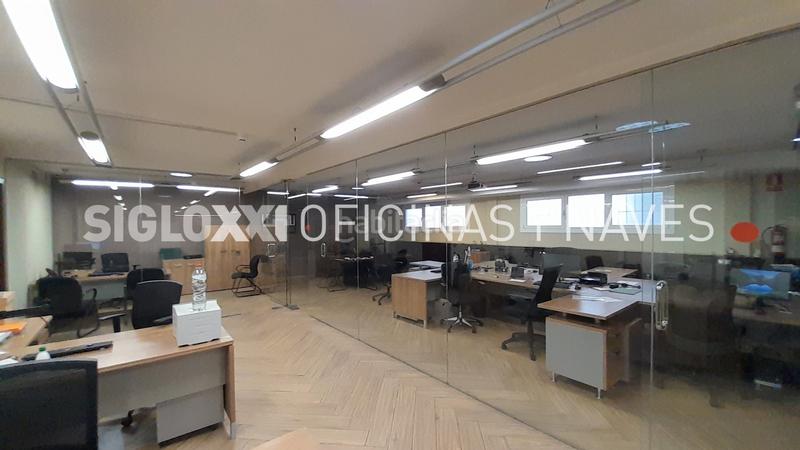 Foto 80085ef8-cf9f-4540-98e6-567e9eb0dd25. Local comercial en Poblenou Barcelona