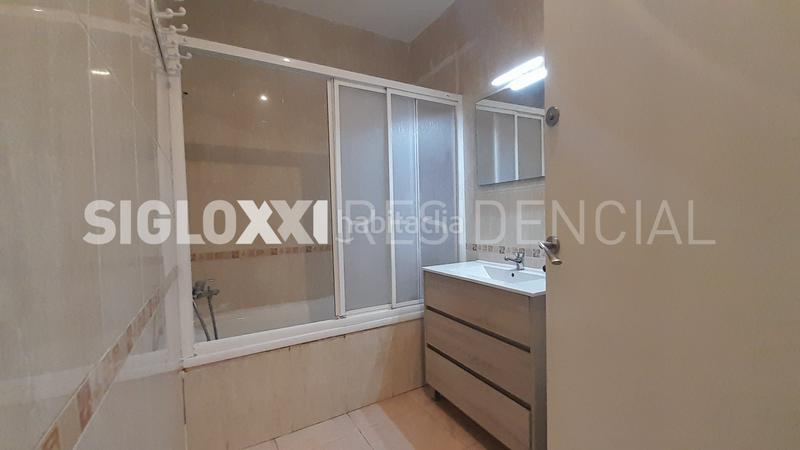 Foto 7f9be7f2-fec0-4e70-af1c-a812f7f8a8ee. Piso en Raval Barcelona