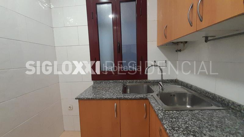 Foto c785c68c-dccb-4791-9089-01017d0937ec. Piso en Raval Barcelona