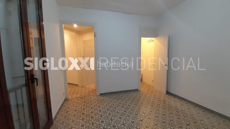 Foto df848f17-a273-4b3a-8567-5cf9553103d9. Piso en Raval Barcelona