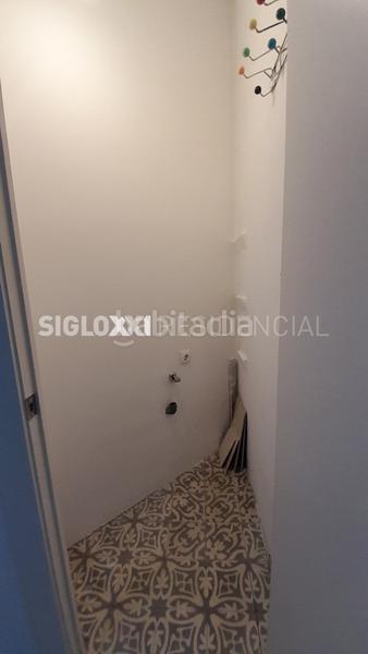 Foto efbd7b30-dbe1-47a2-90d9-d20c13ddb5fb. Piso en Raval Barcelona