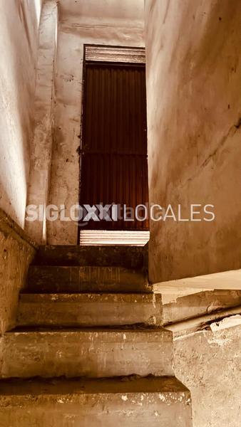 Foto b8645c3c-c7e9-4b51-b45e-a4b176d49f79. Local comercial a Prosperitat Barcelona