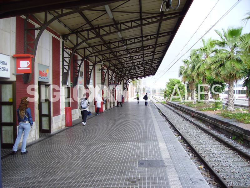 Foto c5b843ac-d660-4296-833b-31aa429d42da. Alquiler local comercial en Centre Mataró