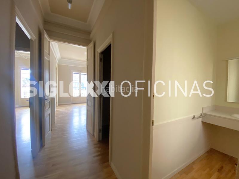 Foto 95f75295-3407-4244-bb37-d60788640f8e. Miete büro mit heizung in Dreta de l´Eixample Barcelona