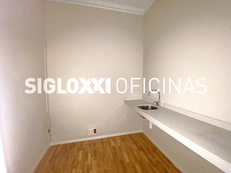 Foto a1982e57-56f8-4751-9f8b-42bf8b242280. Rent office space with heating in Dreta de l´Eixample Barcelona