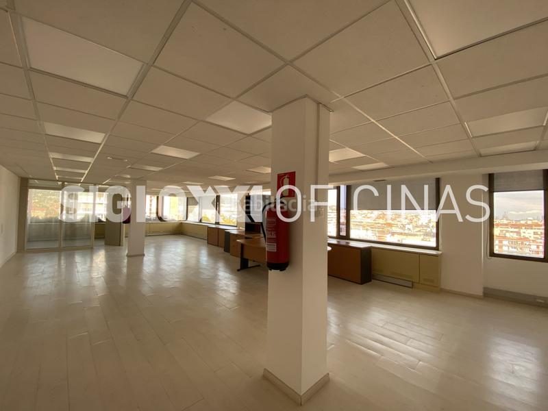 Foto 0cfd34f7-abfb-4b7c-b24e-460c47747c36. Location bureau avec chauffage parking dans Pedralbes Barcelona