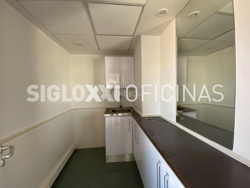 Foto 14c55543-23e3-4e1c-a04e-e15a44fd2b14. Location bureau avec chauffage parking dans Pedralbes Barcelona