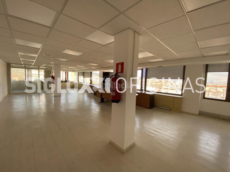 Foto 894e0e3e-9d57-43d6-9682-069fd47ebd25. Location bureau avec chauffage parking dans Pedralbes Barcelona