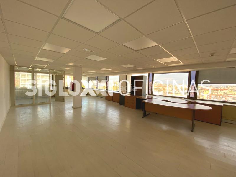 Foto b16cb69a-25c5-46f9-b8f1-05c023486bfb. Alquiler oficina en Pedralbes Barcelona