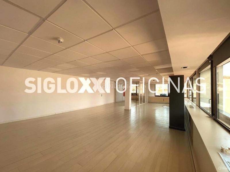 Foto d7396431-19a9-47fc-97ce-8b2c8e8daafd. Lloguer oficina amb calefacció aparcament a Pedralbes Barcelona