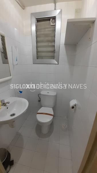 Foto 6b5837c6-f8c1-435a-a0c1-fffcc3a0247f. Local comercial a Putget - Farró Barcelona