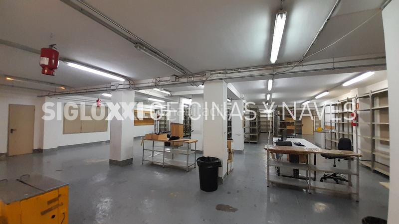 Foto f2b7bccb-33b3-4b58-850d-bf11fd6aee76. Local comercial a Putget - Farró Barcelona