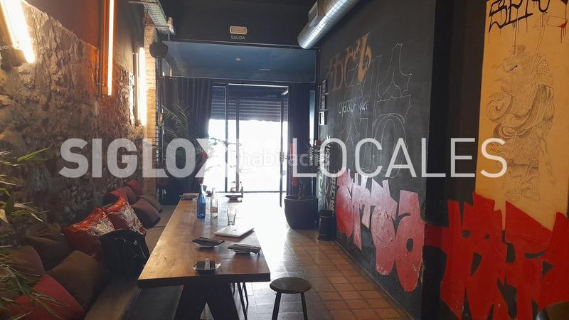 Foto 45b4ba86-6c28-41b2-a9c1-8e3a35e01f76. Traspàs local comercial a Sant Antoni Barcelona