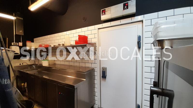 Foto 3a9d77cb-10f1-47d5-94a5-9e4506e51136. Traspaso local comercial en Sant Antoni Barcelona