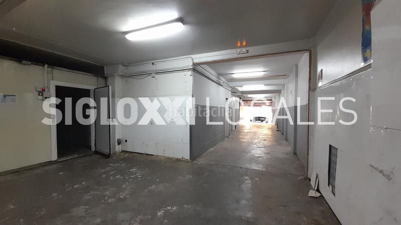 Foto f12fd4fd-0399-4668-bebc-0b9b2777efce. Alquiler local comercial en El Camp d´en Grassot i Gràcia Nova Barcelona