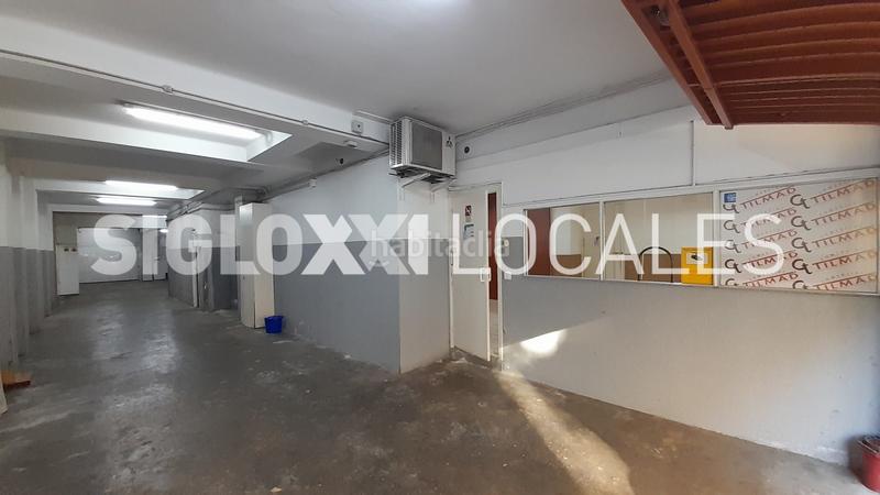 Foto ae59bcd2-7b4b-423c-8a02-25962e881ce0. Lloguer local comercial a El Camp d´en Grassot i Gràcia Nova Barcelona