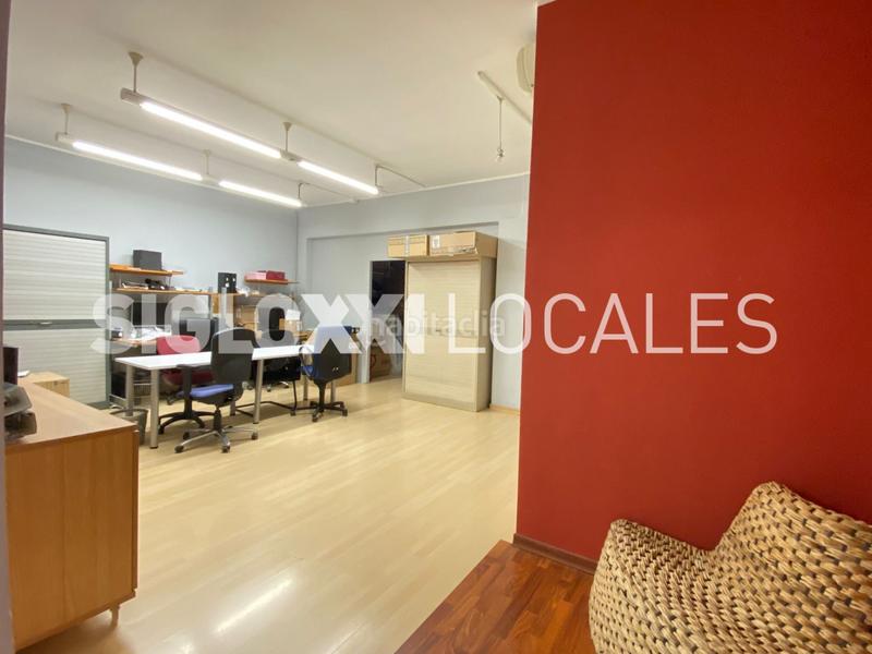 Foto 56bcea76-93a0-4bce-9a9d-96b3a22ccd6e. Business premise in El Camp de l´Arpa del Clot Barcelona