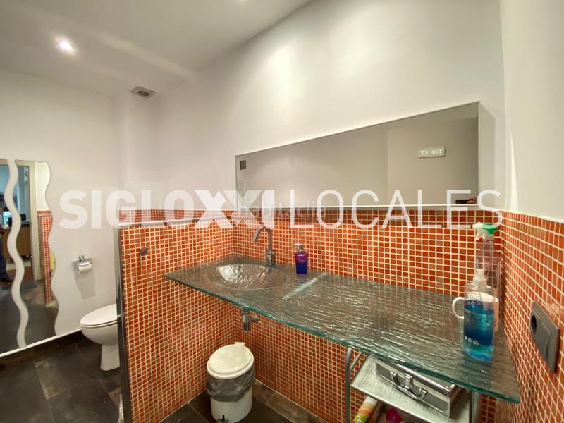 Foto 6fdbe15c-5d57-4e7f-b85b-44069cb36f76. Local comercial en El Camp de l´Arpa del Clot Barcelona