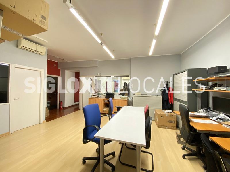 Foto c91fd68e-690f-4d08-b6ac-685e3f702595. Local comercial en El Camp de l´Arpa del Clot Barcelona