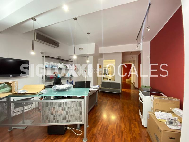 Foto cd5bd078-abf8-4880-b1a3-e027c7530de9. Local comercial en El Camp de l´Arpa del Clot Barcelona