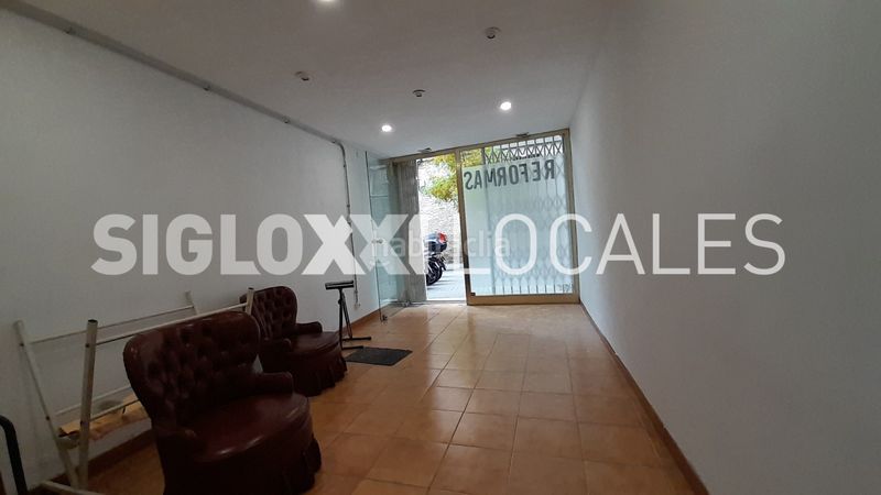 Foto 02c22d32-135e-410f-8954-b924fea640a3. Local comercial a Horta Barcelona