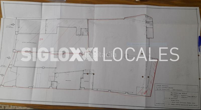 Foto 5ab1edeb-119c-47e7-bef4-bf9251590d26. Local comercial a Horta Barcelona